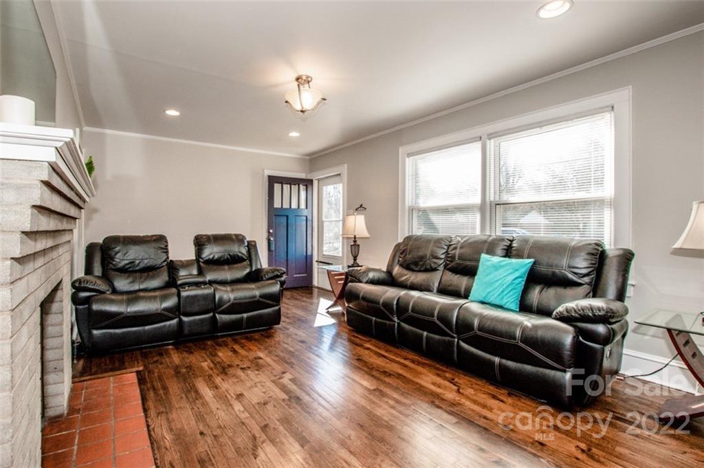 Property image 4 of 635 Hartness Road in Park Grove, Statesville, NC 28677