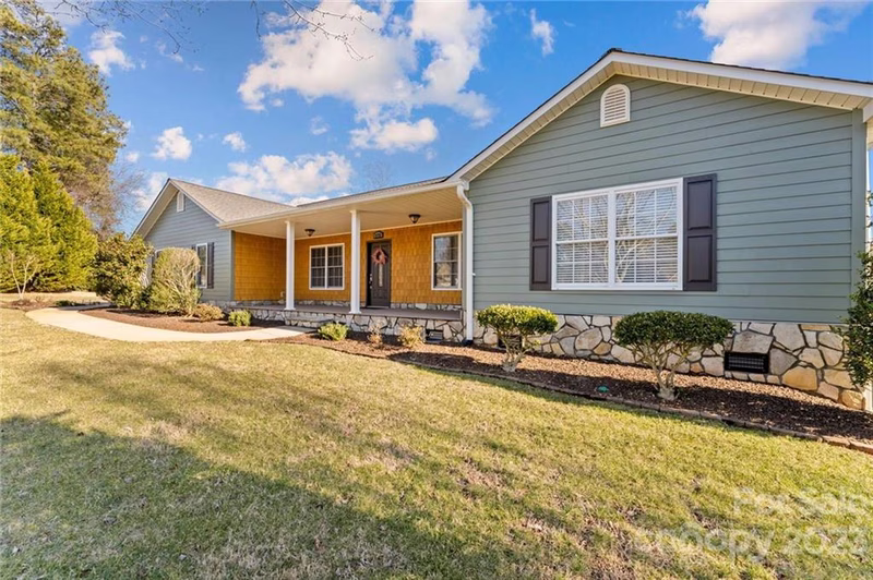 Property image 4 at 1772 Whitehall Court, Newton, NC 28658