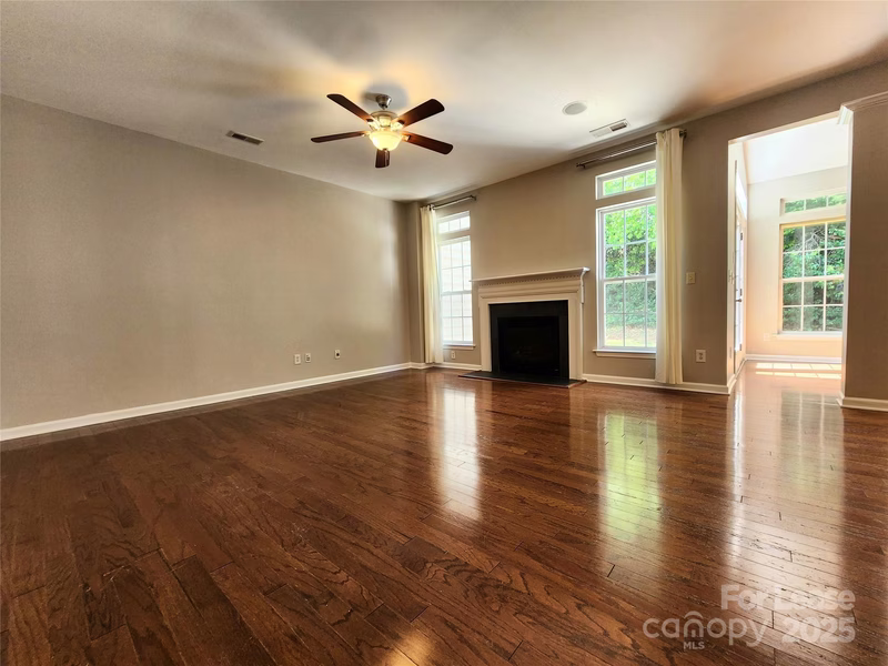Property image 5 at 3226 Park South Station Boulevard, Charlotte, NC 28210
