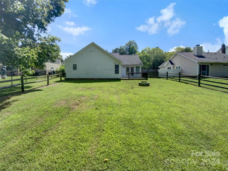 Property image 5 at 6614 Flat Creek Drive, Charlotte, NC 28277