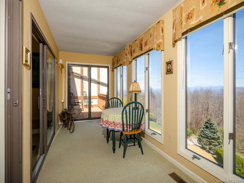 Property image 5 at 204 Fleetwood Plaza, Hendersonville, NC 28739