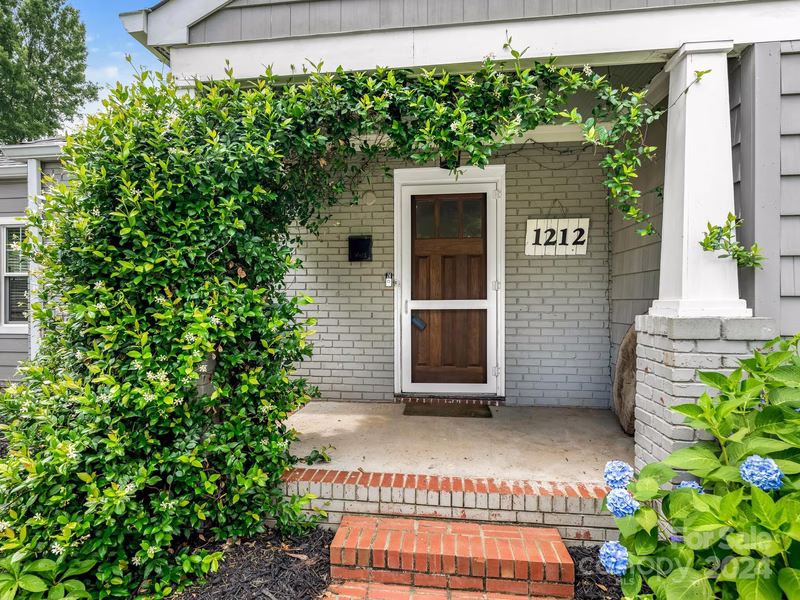 Property image 3 at 1212 Dade Street, Charlotte, NC 28205