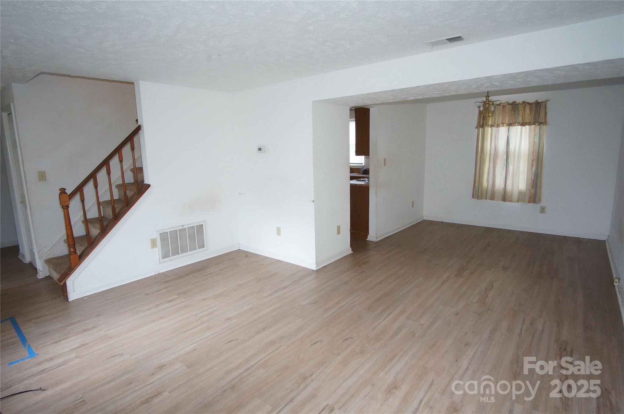 Property image 3 of 8915 Touchstone Lane in Birnam Woods, Charlotte, NC 28227