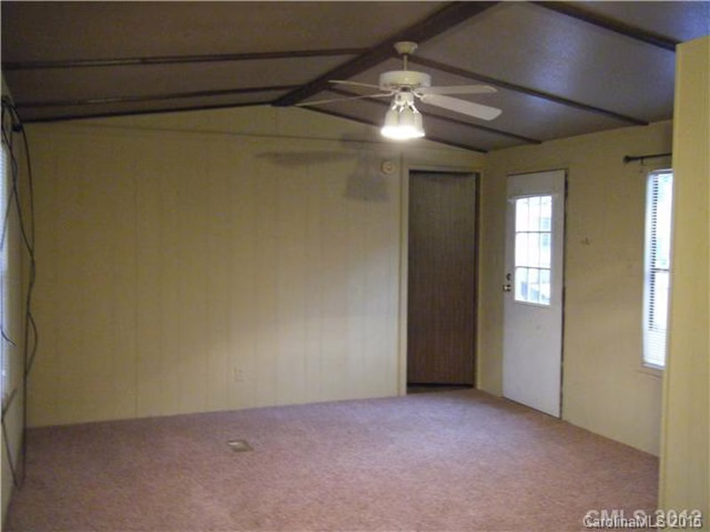 Property image 3 at 6698 Emerald Isle Drive, Sherrills Ford, NC 28673