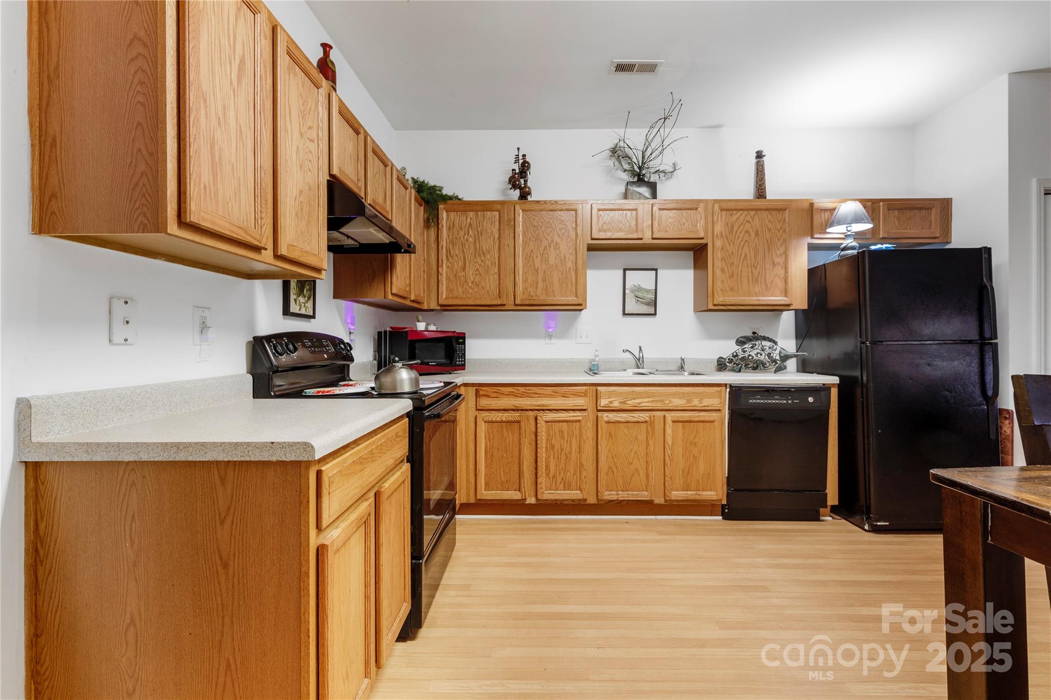 Property image 3 of 7138 Somerset Springs Drive in Somerset Springs, Charlotte, NC 28262