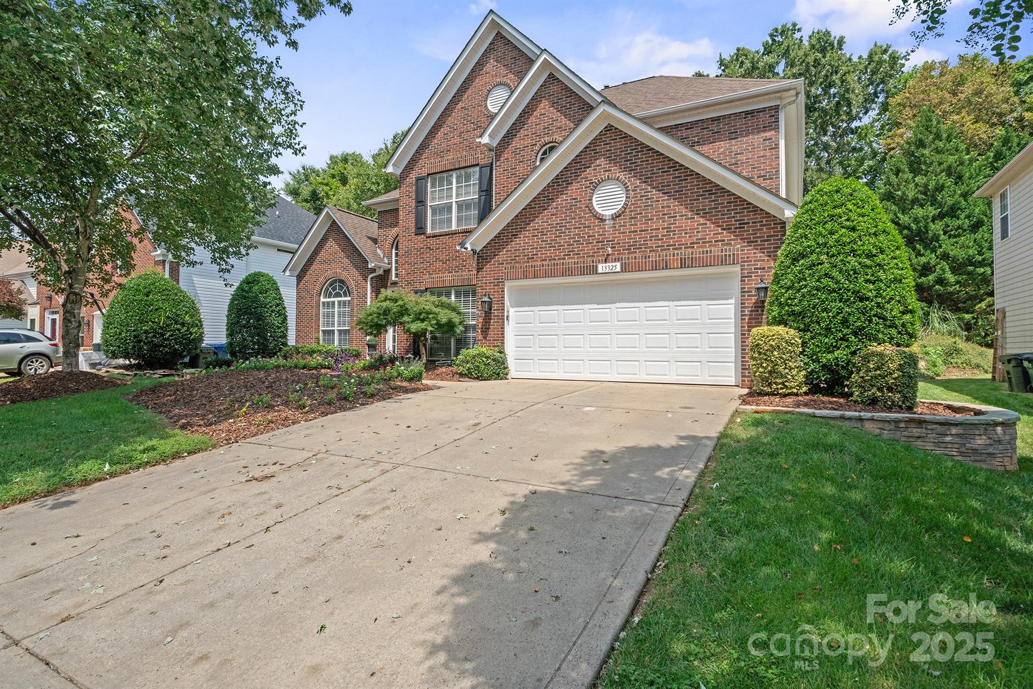 Property image 2 of 13325 Fremington Road in Northstone, Huntersville, NC 28078