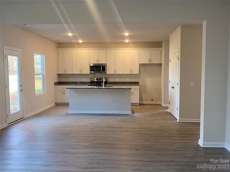 Property image 4 at 136 Harbor Pine Road, Mooresville, NC 28117