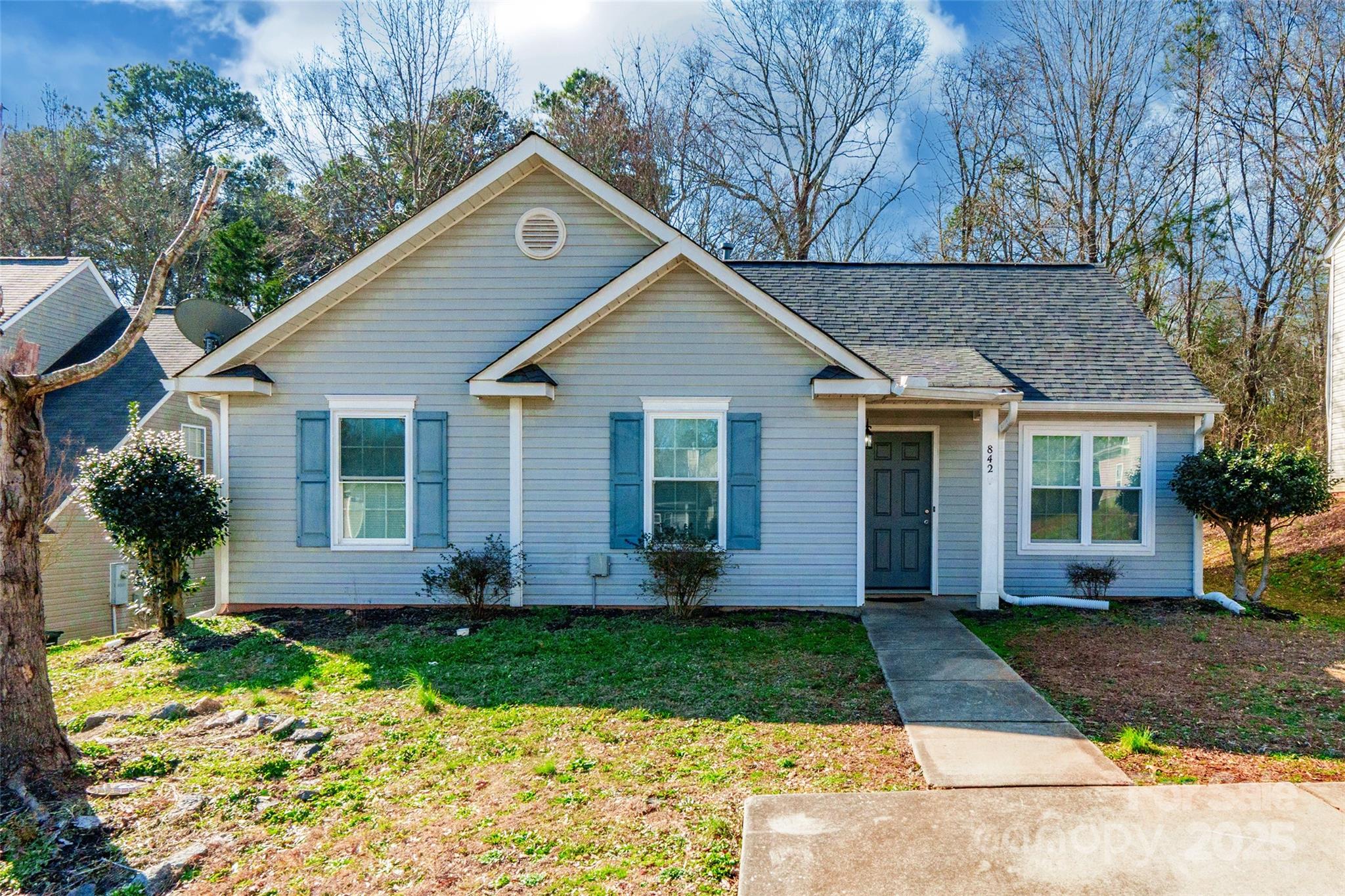 Property image 2 of 842 Wilcrest Court in Hunter Park, York, SC 29745