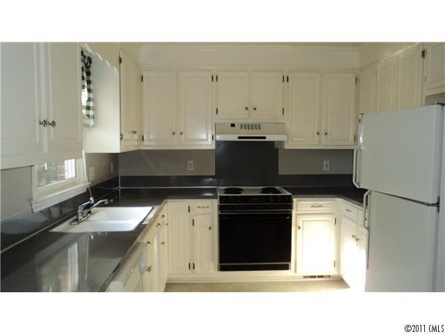 Property image 3 of 1295 Oak Canopy Road in Hillcrest Acres, Lincolnton, NC 28092