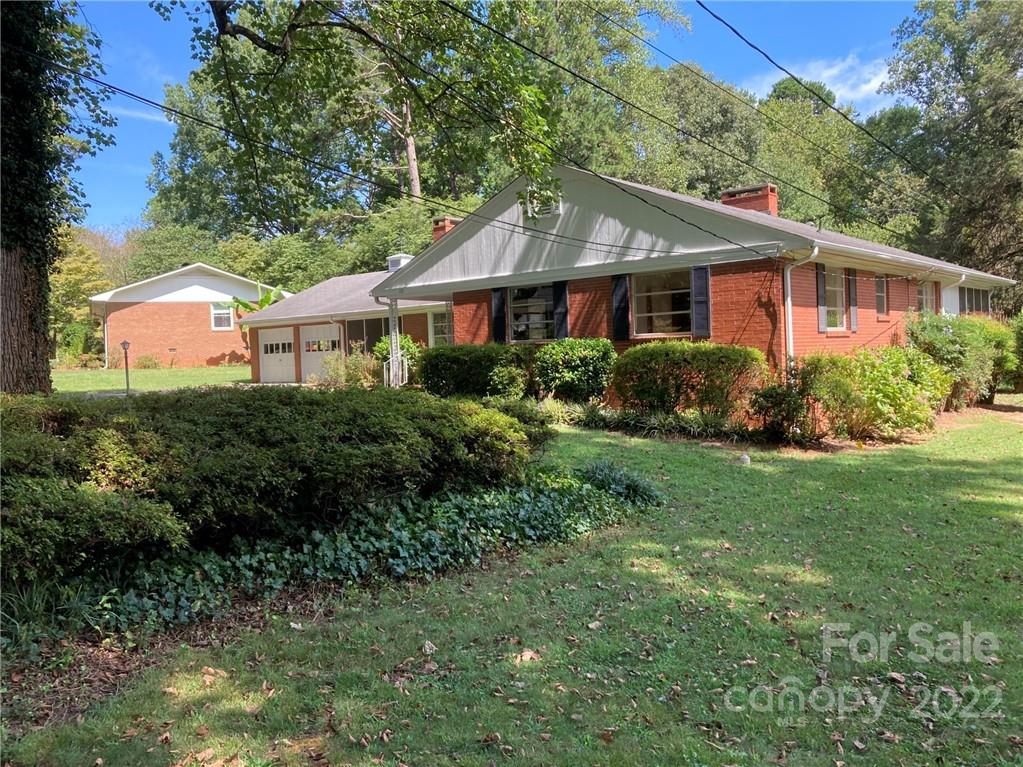 Property image 2 of 121 S Milford Drive in Milford Hills, Salisbury, NC 28144