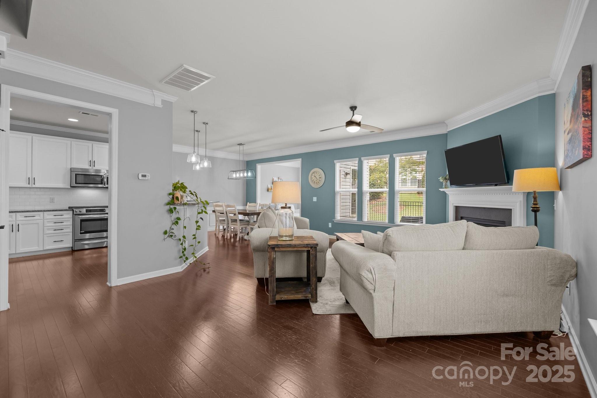 Property image 4 of 5820 Glassport Lane in Park South Station, Charlotte, NC 28210