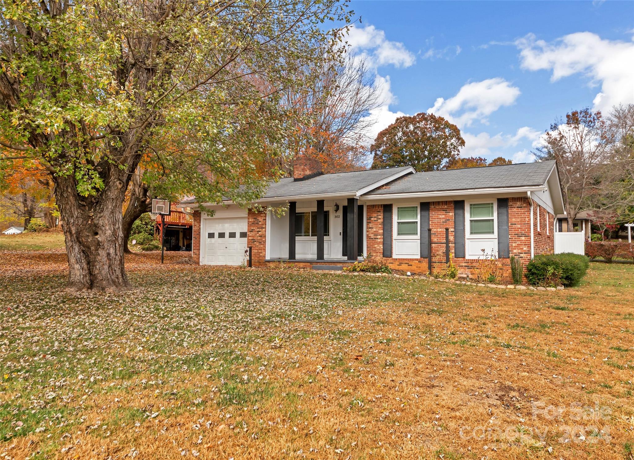 Property image 3 of 302 Marion Avenue in Grovemont, Swannanoa, NC 28778