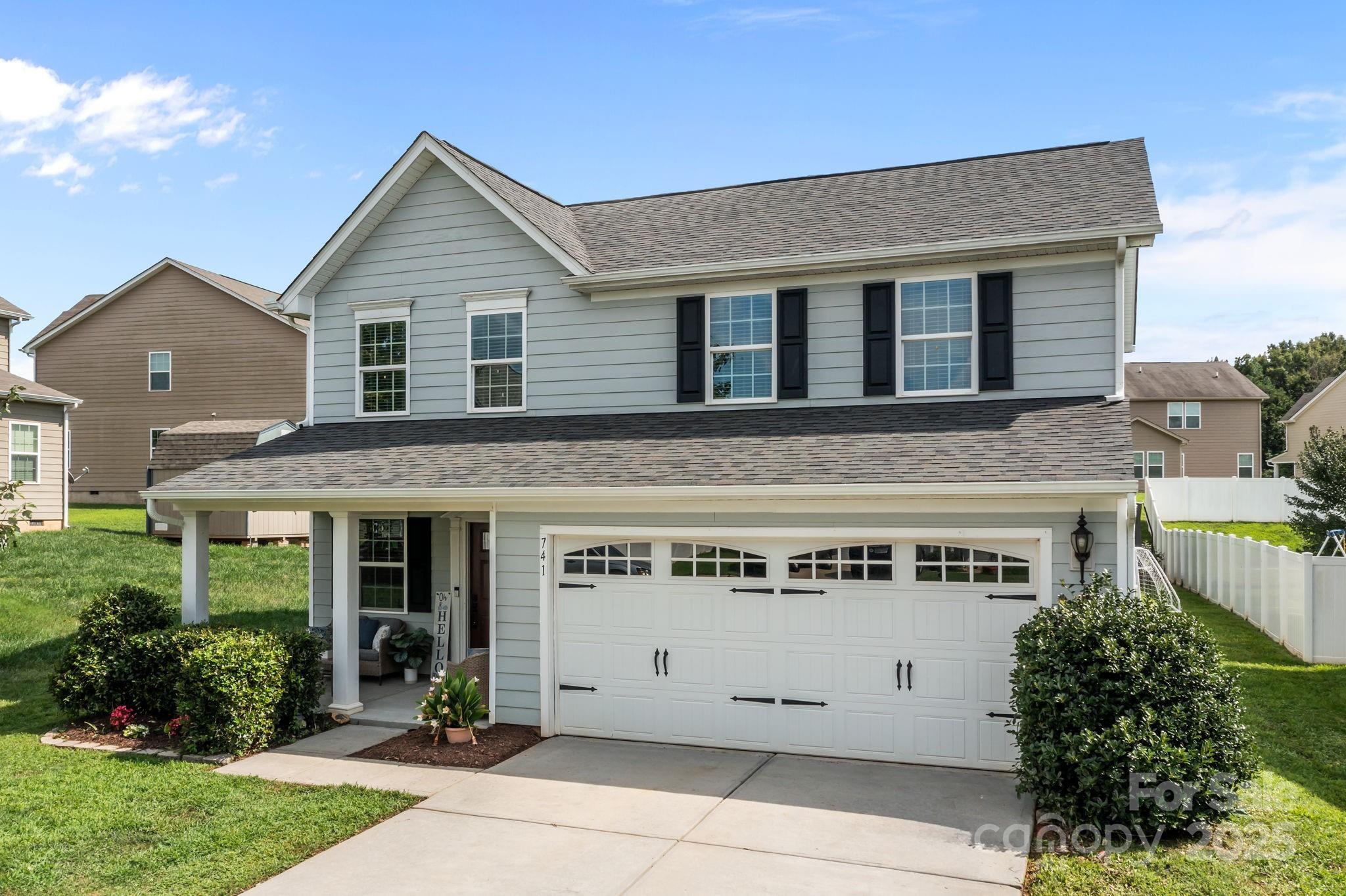 Property image 2 of 741 Climbing Rose Court in Rosegate, Gastonia, NC 28056