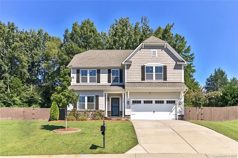 1104 Clover Lane