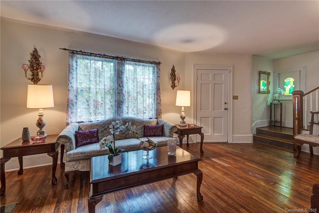 Property image 2 of 12 Furman Court in Oak Park, Asheville, NC 28801