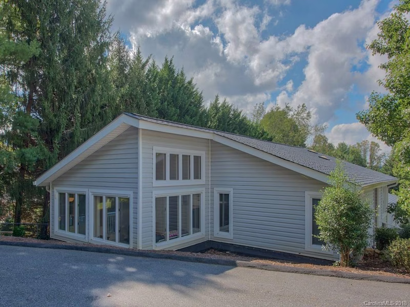 Property image 3 at 71 Hollybrook Drive, Asheville, NC 28803