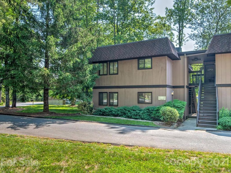 3 Lake Drive