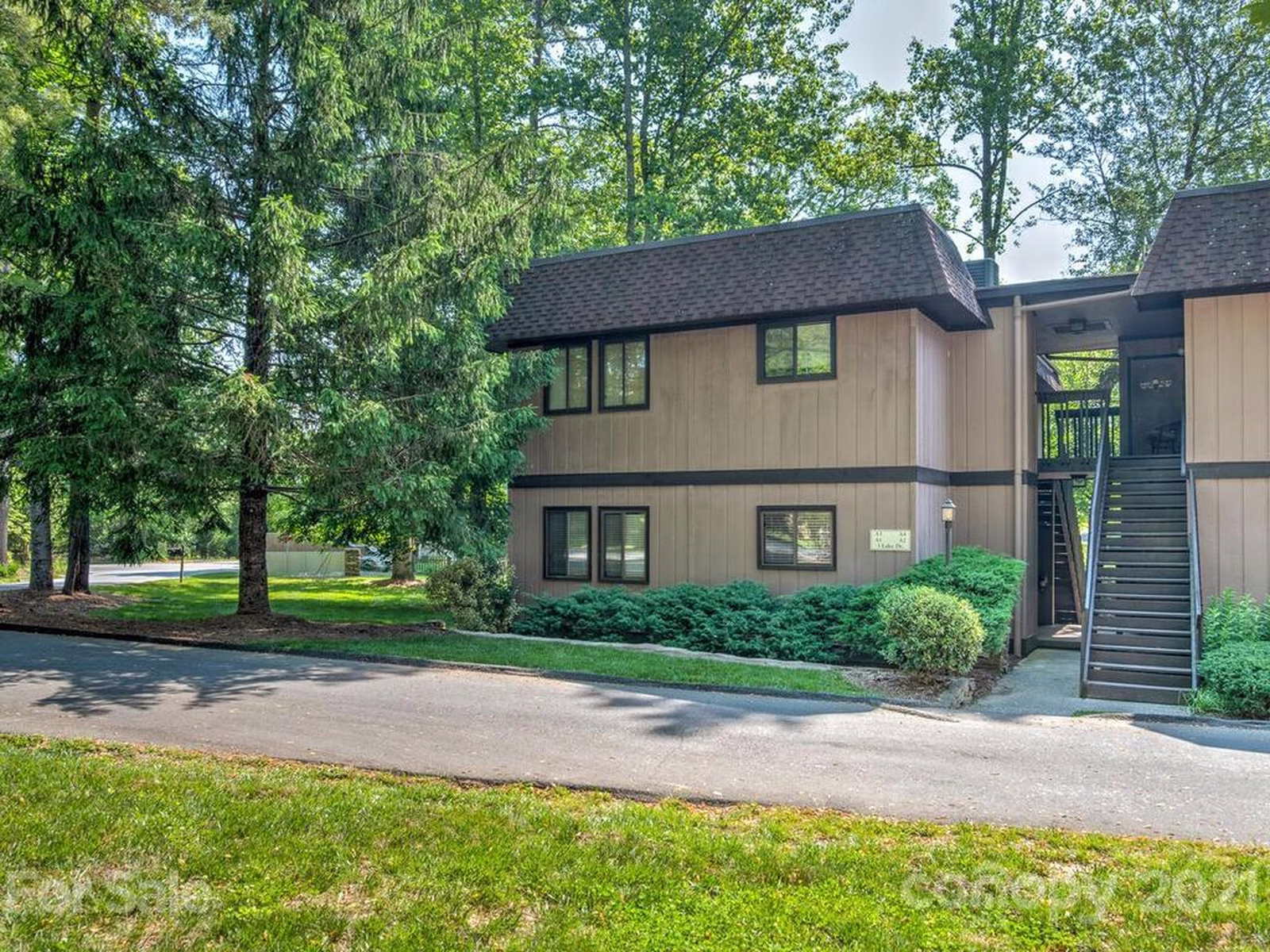 Property image 1 at 3 Lake Drive, Laurel Park, NC 28739