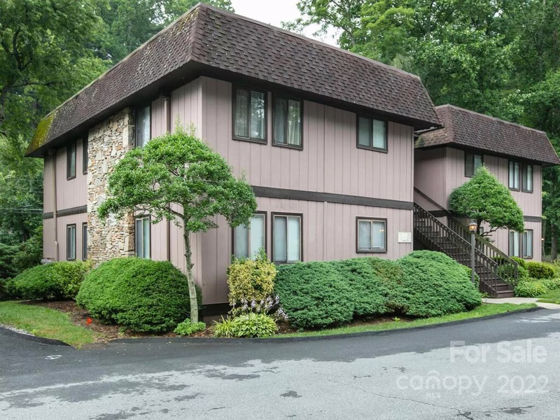 7 Lake Drive