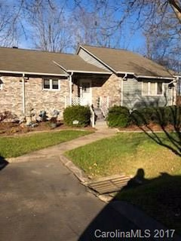 205 Wellington Hills Circle