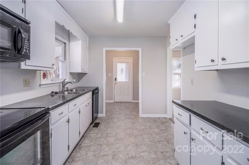 Property image 4 at 317 Saddlewood Drive, Gastonia, NC 28056
