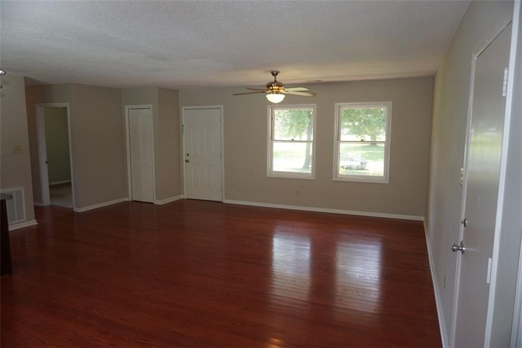 Property image 3 of 4652 Queens Road in Jamestowne, Hickory, NC 28602