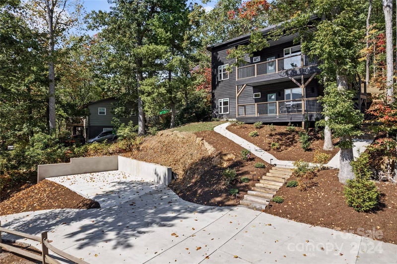 Property image 3 at 210 Pine Hill Drive, Swannanoa, NC 28778