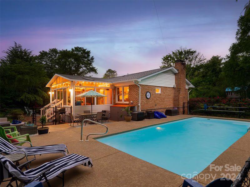 Property image 4 at 2401 Glenheath Drive, Hendersonville, NC 28791