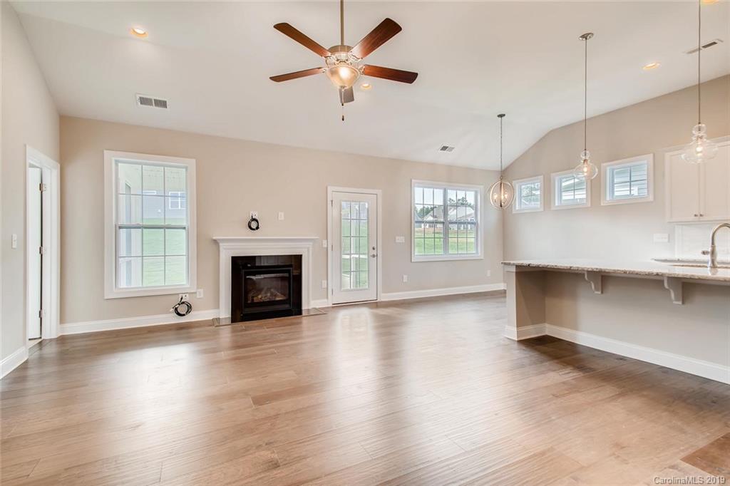 Property image 3 of 1158 Curling Creek Drive in Heritage, Wesley Chapel, NC 28104