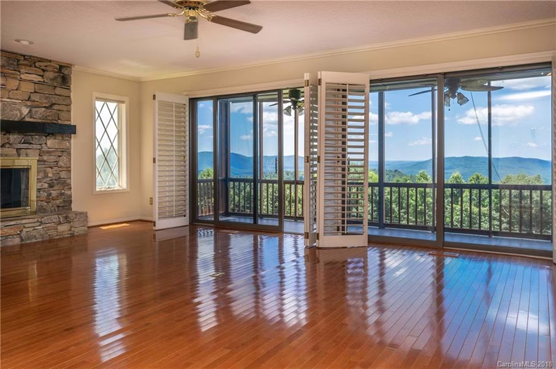 Property image 3 at 1601 Fleetwood Plaza, Hendersonville, NC 28739