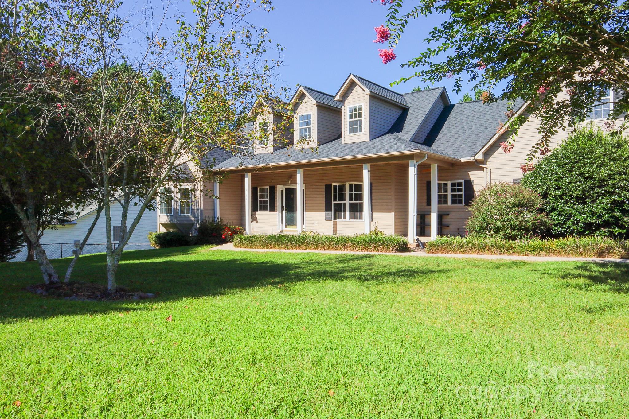 Property image 3 of 4106 Hemingway Drive in Maybrook, Hickory, NC 28601