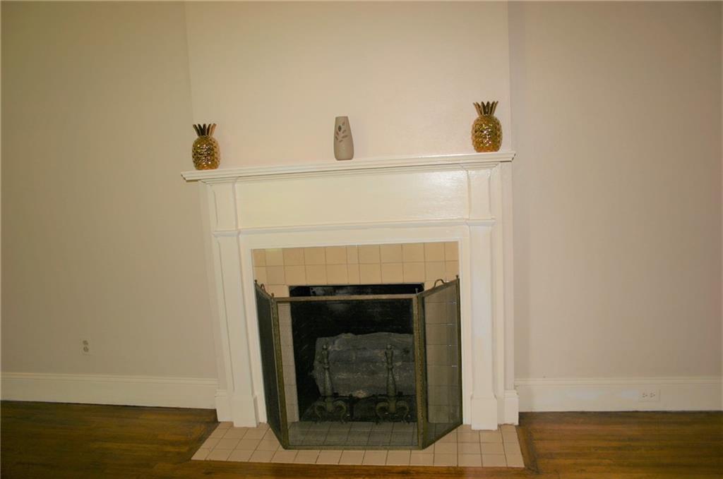 Property image 3 of 837 6th Avenue Drive in Oakwood Terrace, Hickory, NC 28601
