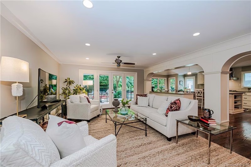 Property image 5 at 3615 Pickwick Lane, Charlotte, NC 28211