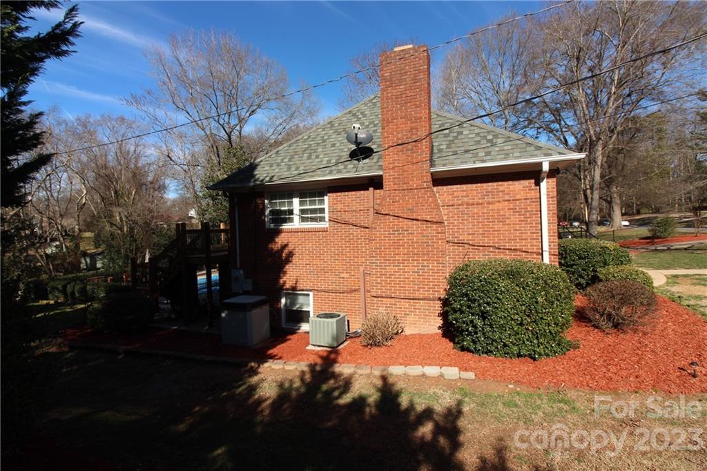 Property image 5 of 1451 Edenton Court in Kingswood, Gastonia, NC 28054