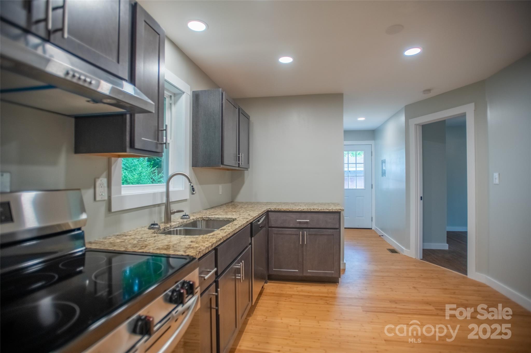Property image 5 of 307 Hawthorne Avenue in Grovemont, Swannanoa, NC 28778
