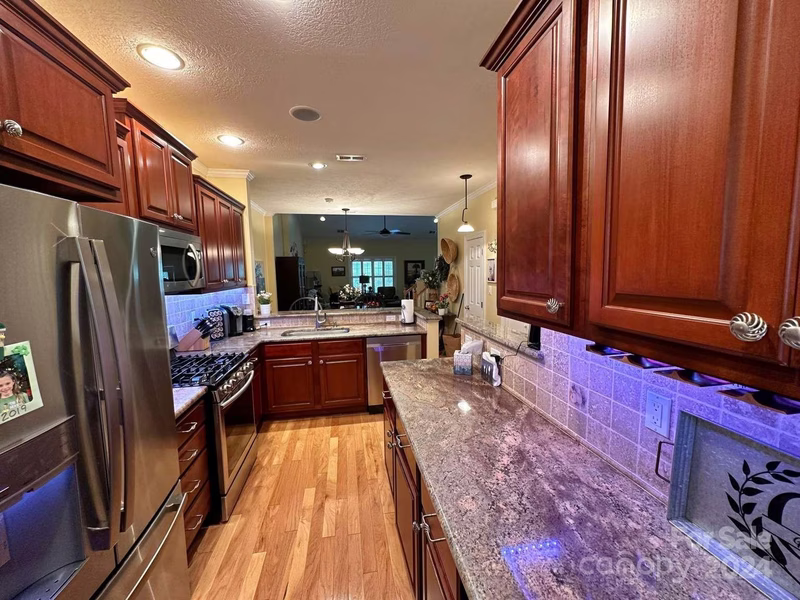 Property image 4 at 2016 Talbot Lane, Hickory, NC 28602