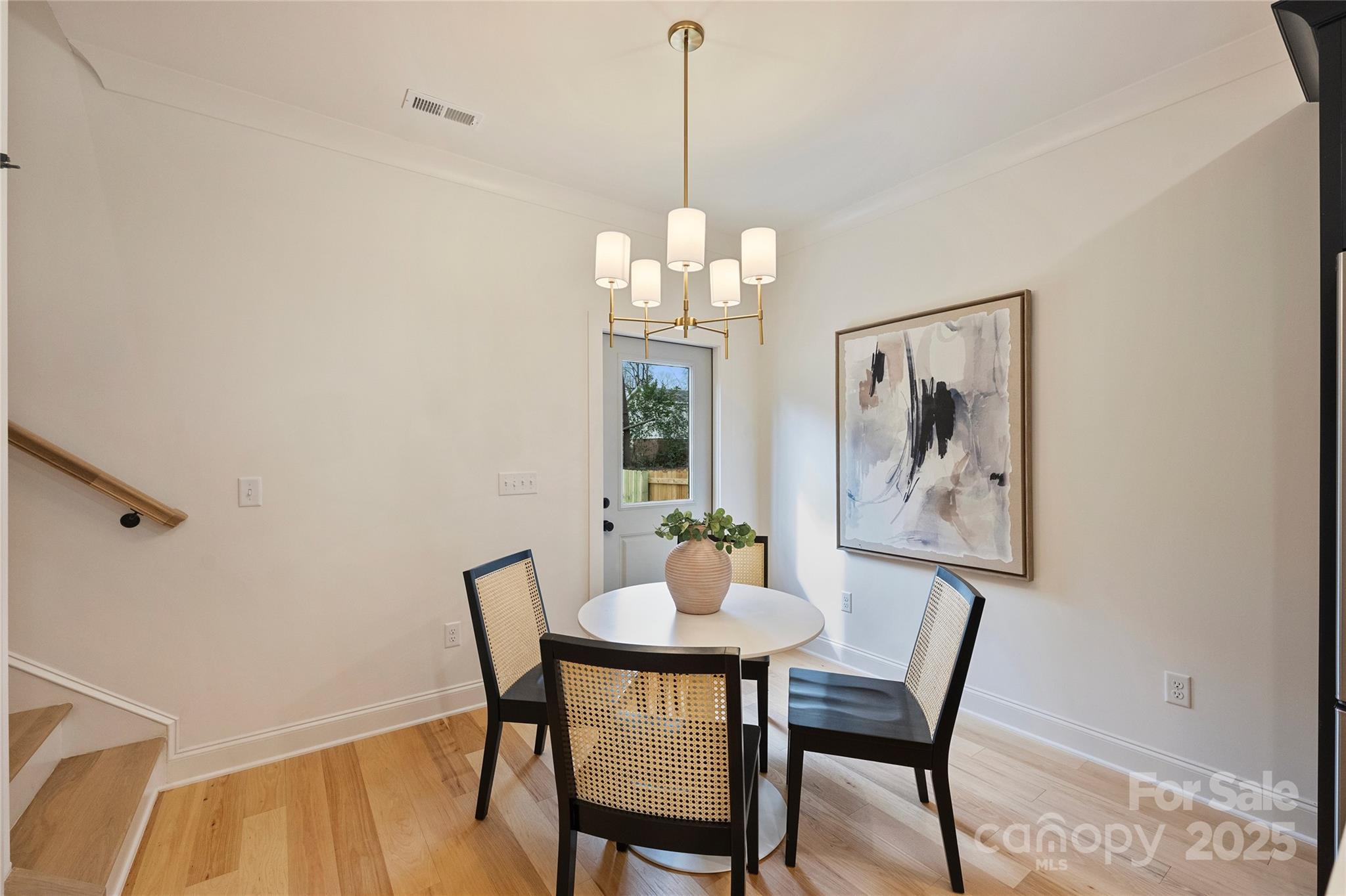 Property image 5 of 625 Colorado Avenue in Graham Heights, Charlotte, NC 28206