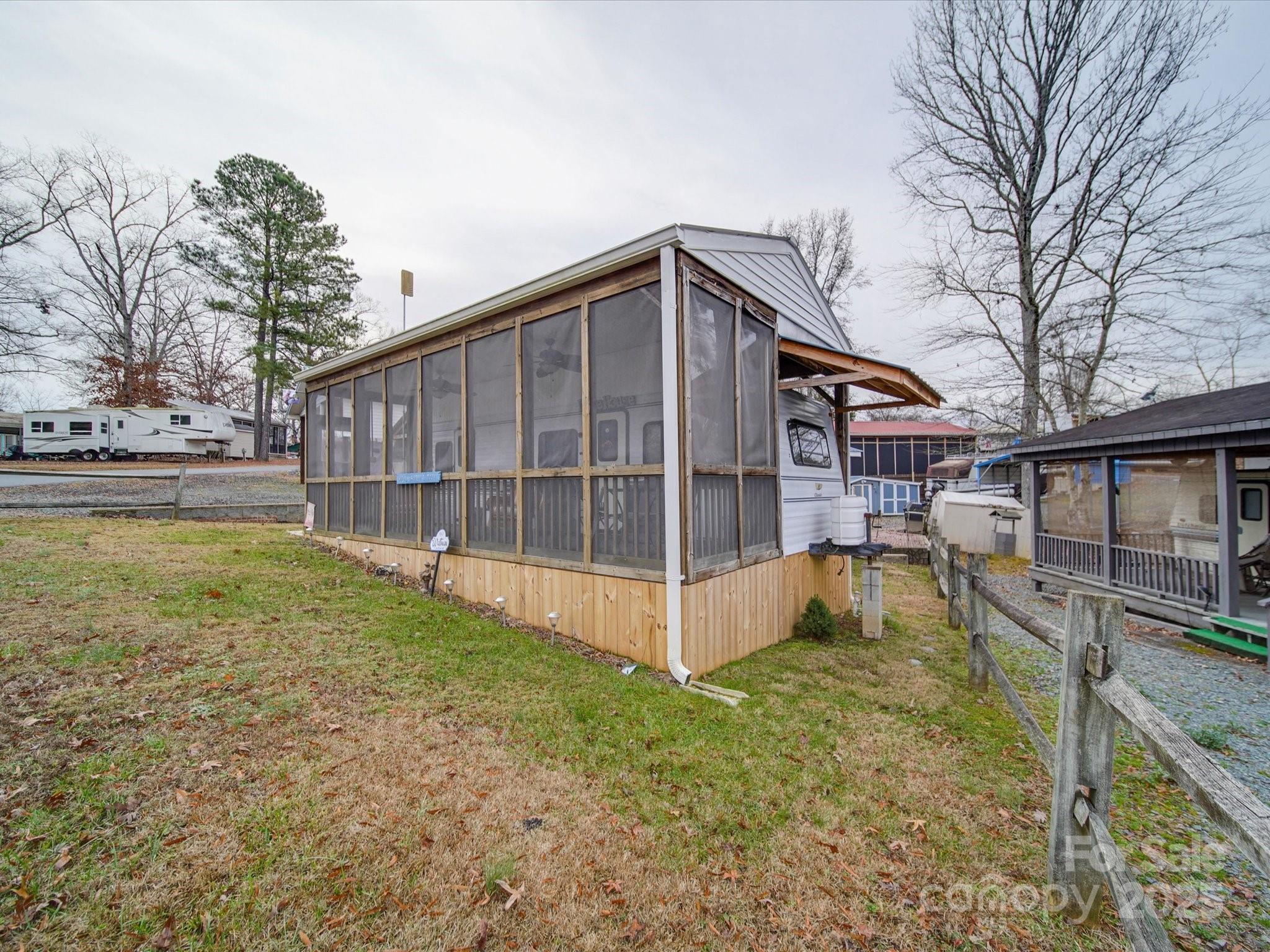 Property image 3 of 171 Holly Harbor Trail in Twin Harbor, Mount Gilead, NC 27306