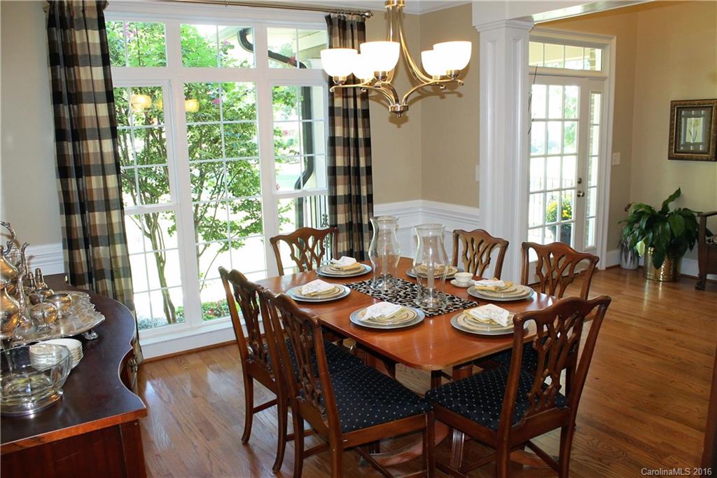 Property image 4 of 231 Woodstream Circle in Norman Woods, Mooresville, NC 28117