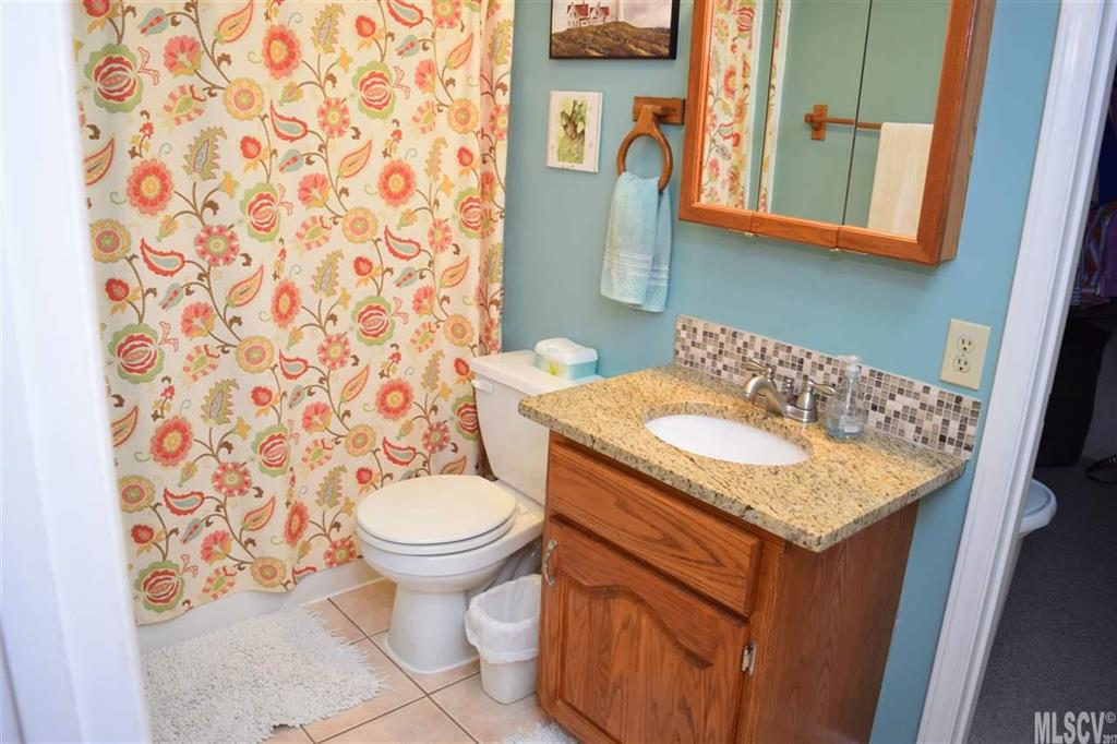 Property image 4 of 6063 Rocky Mount Road in Lakeview Acres, Granite Falls, NC 28630