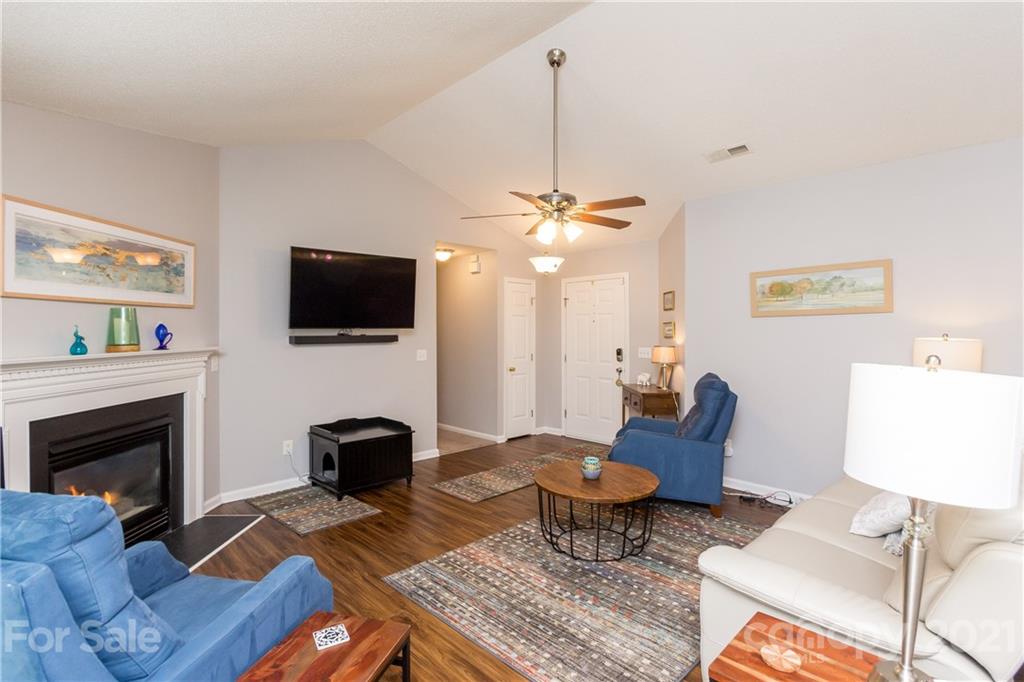 Property image 5 of 12630 Cumberland Crest Drive in Covington, Huntersville, NC 28078