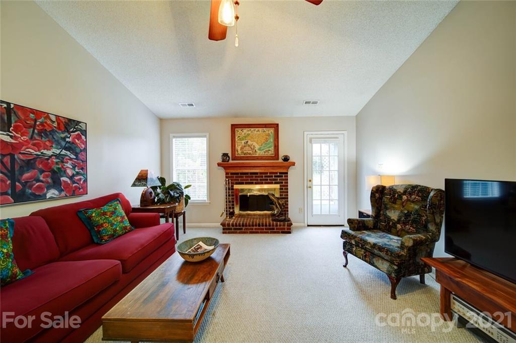 Property image 4 of 5103 Swedish Ivy Lane in Clover Bend, Monroe, NC 28110
