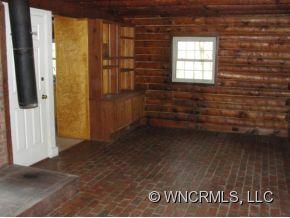 Property image 2 of 13 Ravenwood Lane in Ravenwood Forest, Horse Shoe, NC 28742
