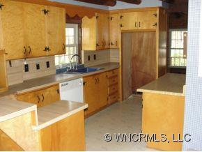 Property image 3 of 13 Ravenwood Lane in Ravenwood Forest, Horse Shoe, NC 28742
