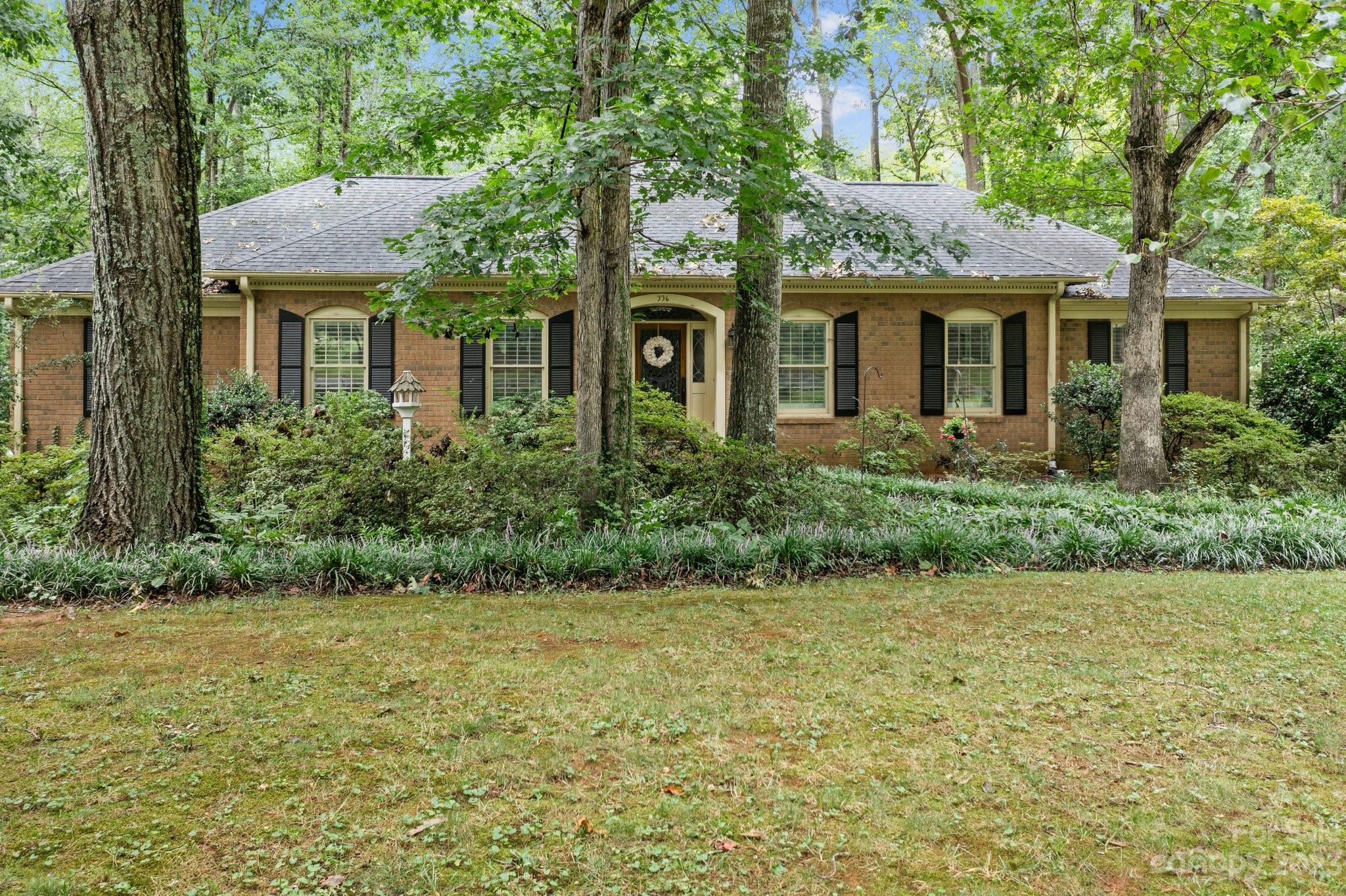 Property image 4 of 336 Camelot Drive in Country Club Hills, Salisbury, NC 28144