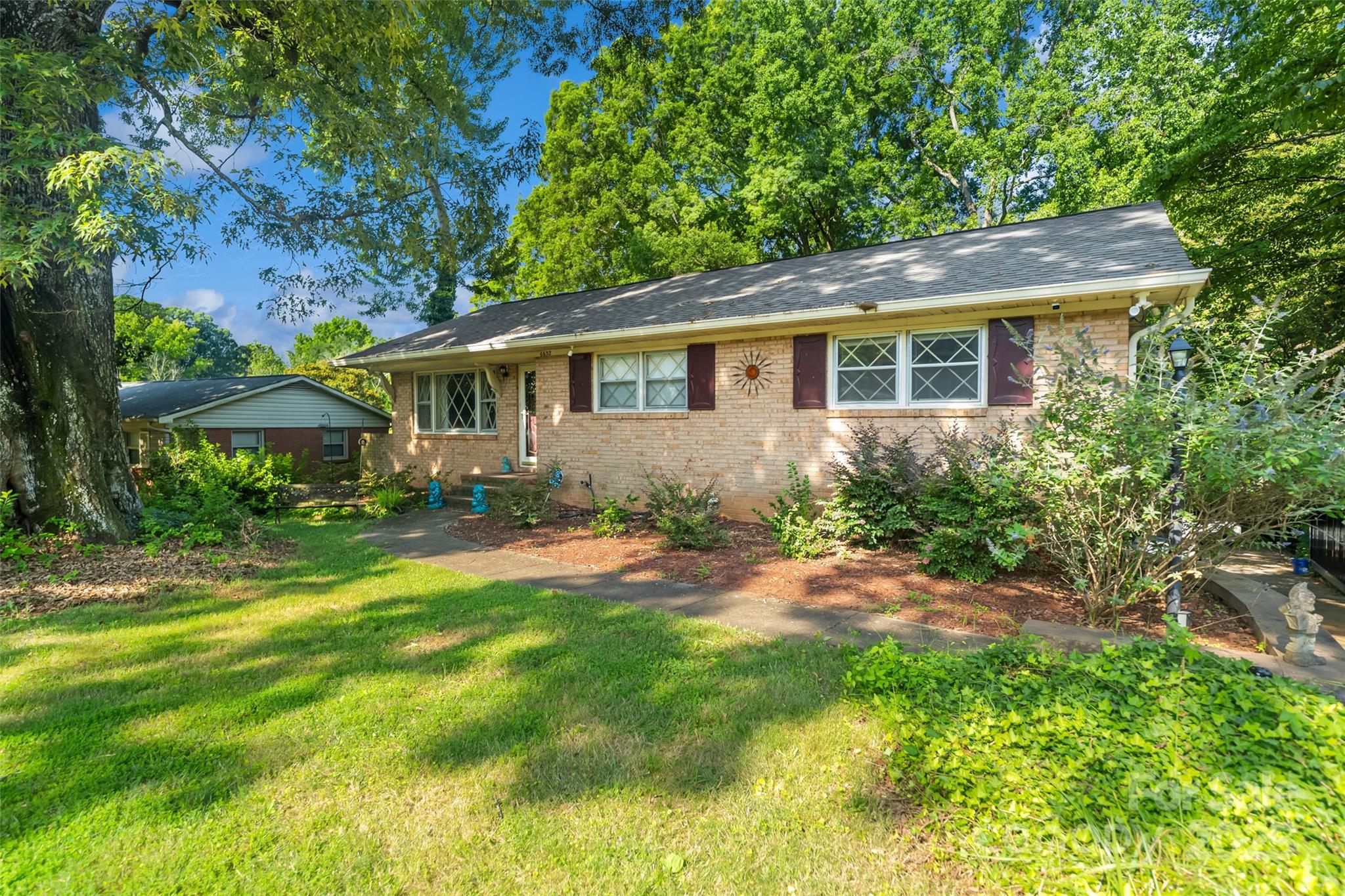 Property image 4 of 6632 Candlewood Drive in Starmount, Charlotte, NC 28210