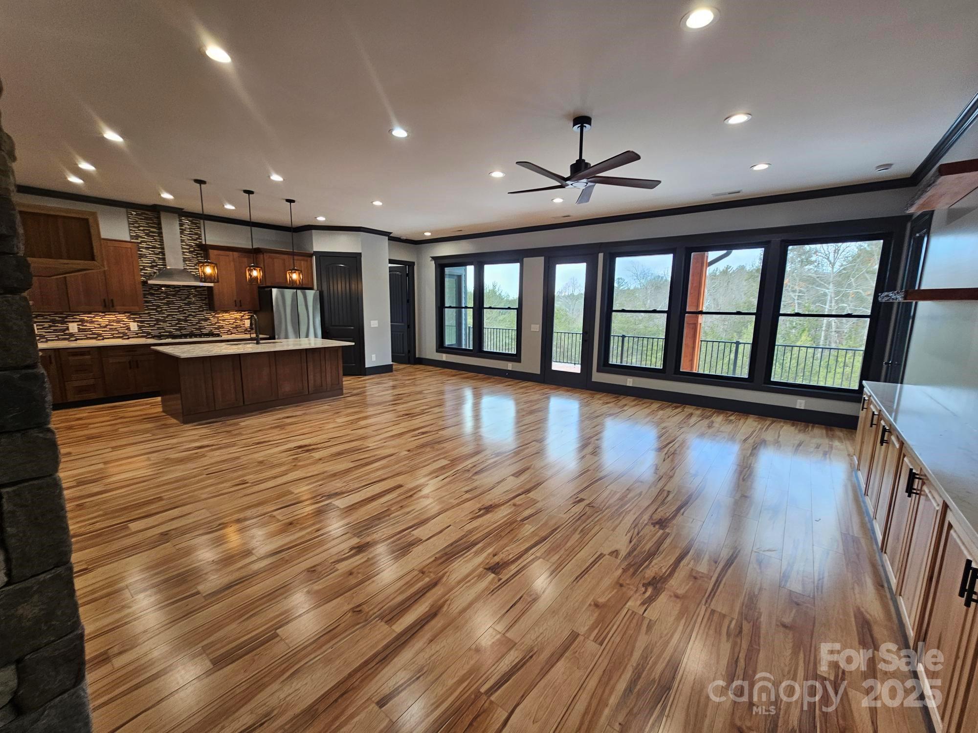 Property image 2 of 1076 Table View Drive in Old Oaks Estates, Morganton, NC 28655