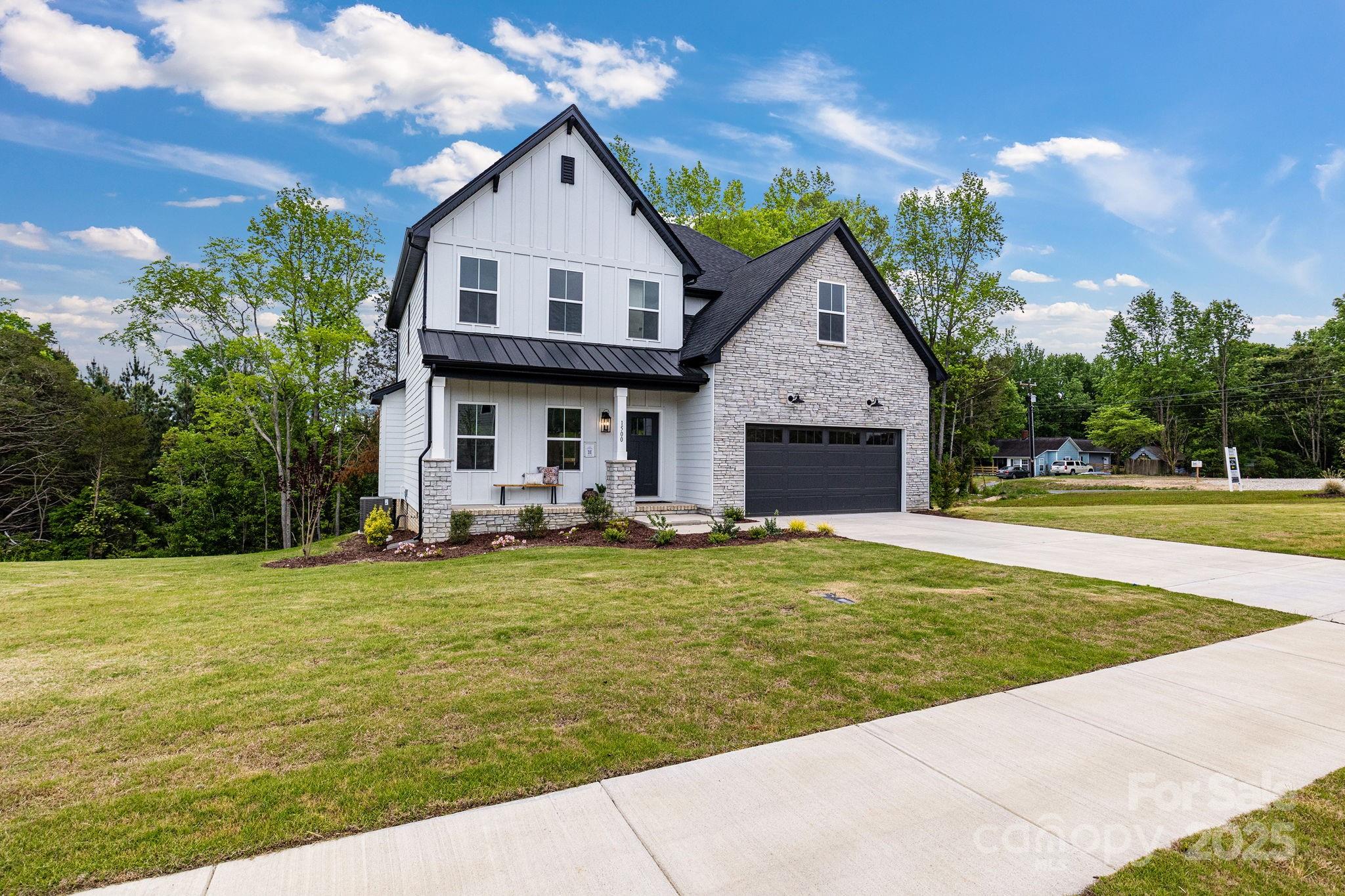 Property image 2 of 1500 Nectar Way in Monarch Meadows, Kannapolis, NC 28083