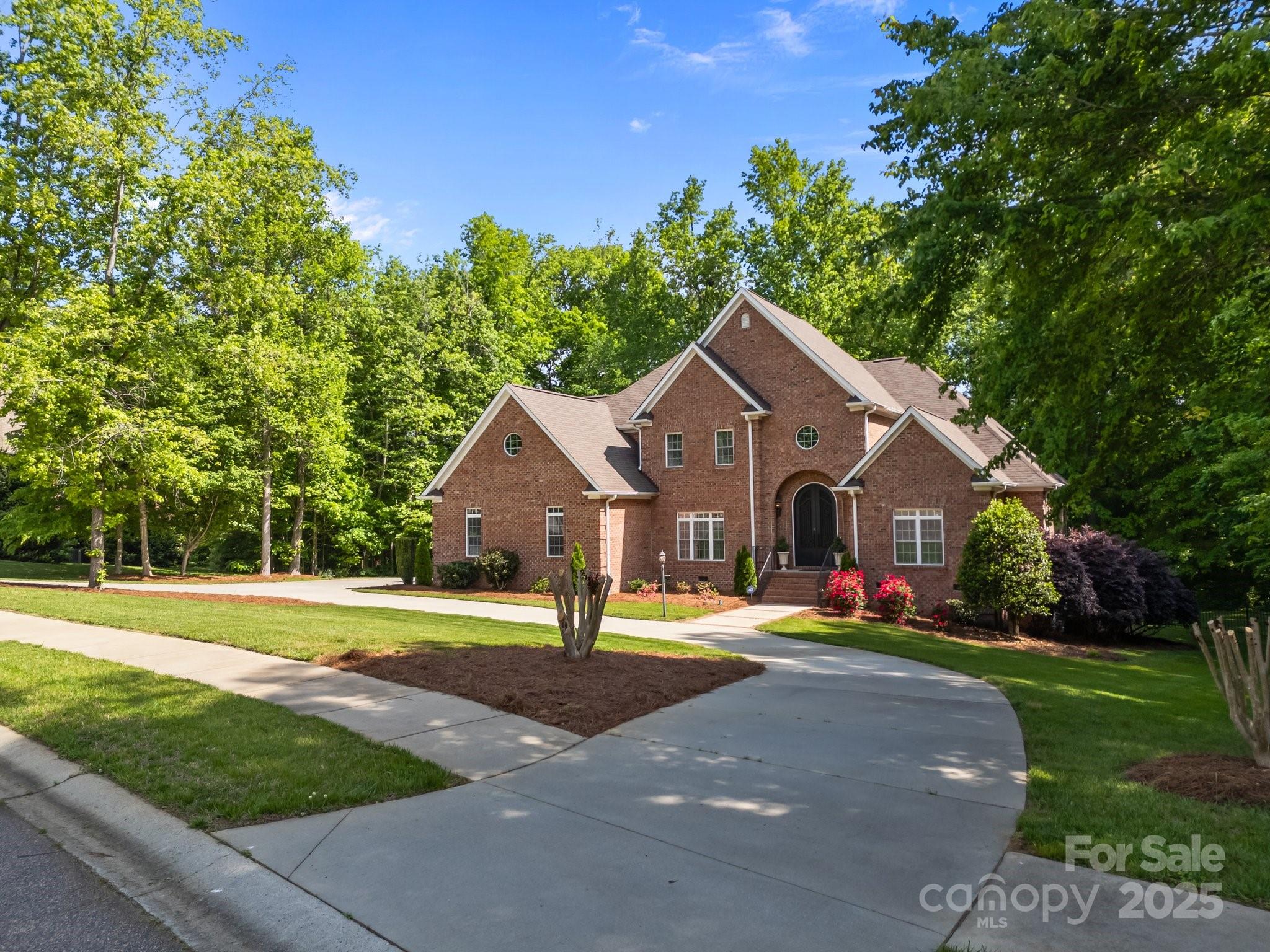 Property image 2 of 130 Churchill Drive in Country Club Hills, Salisbury, NC 28144
