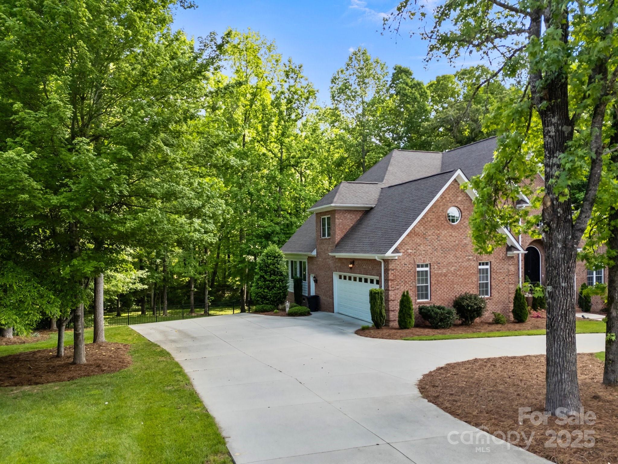 Property image 3 of 130 Churchill Drive in Country Club Hills, Salisbury, NC 28144